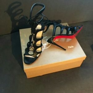 "Red Bottoms" Christian Louboutin